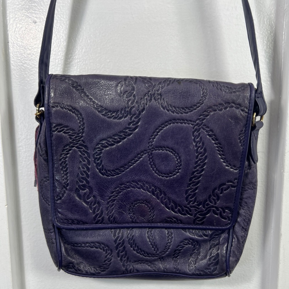 Vintage‎ Purple Embossed Leather Rope Pattern Crossbody Bag Tassel Detail 057